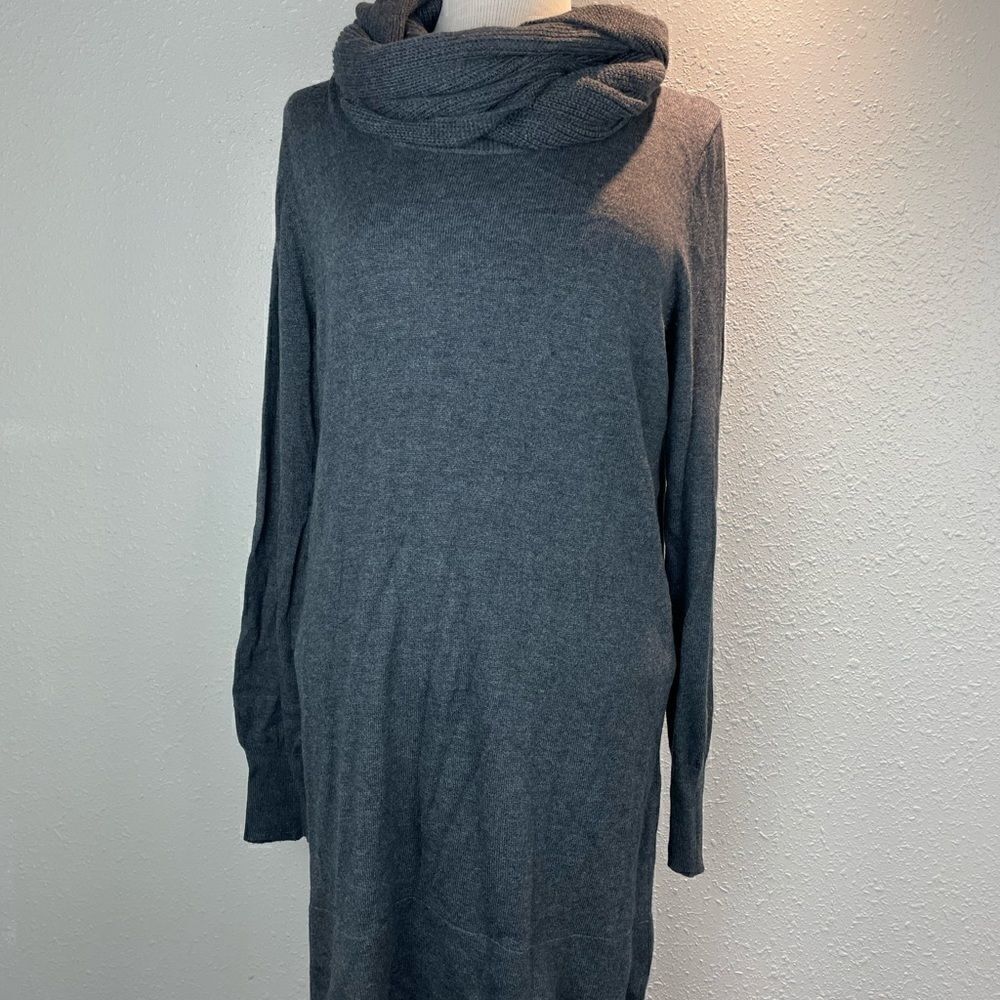 NWT August Silk Womens Gray Sweater Dress with Built in Knitted Scarf Size S